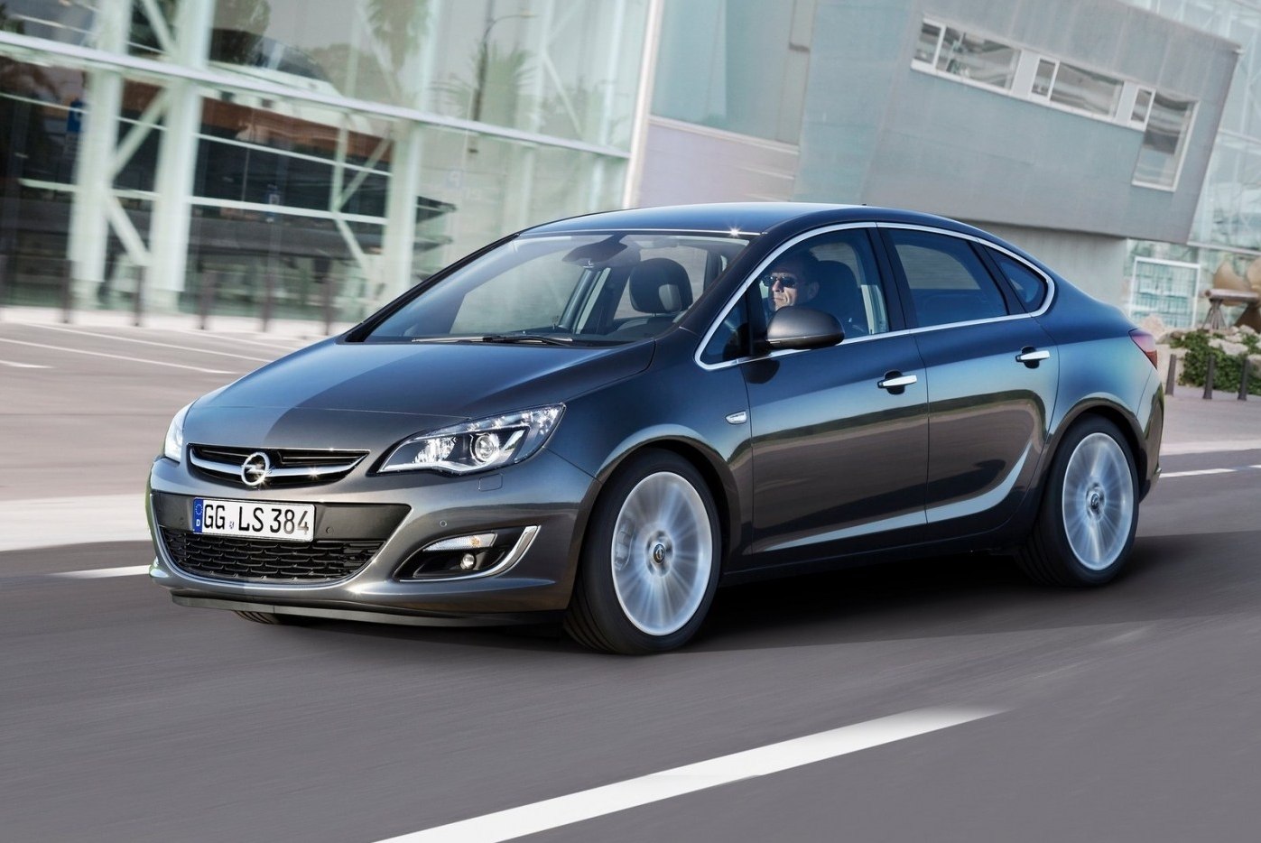 Astra J Sedan 2012-2018