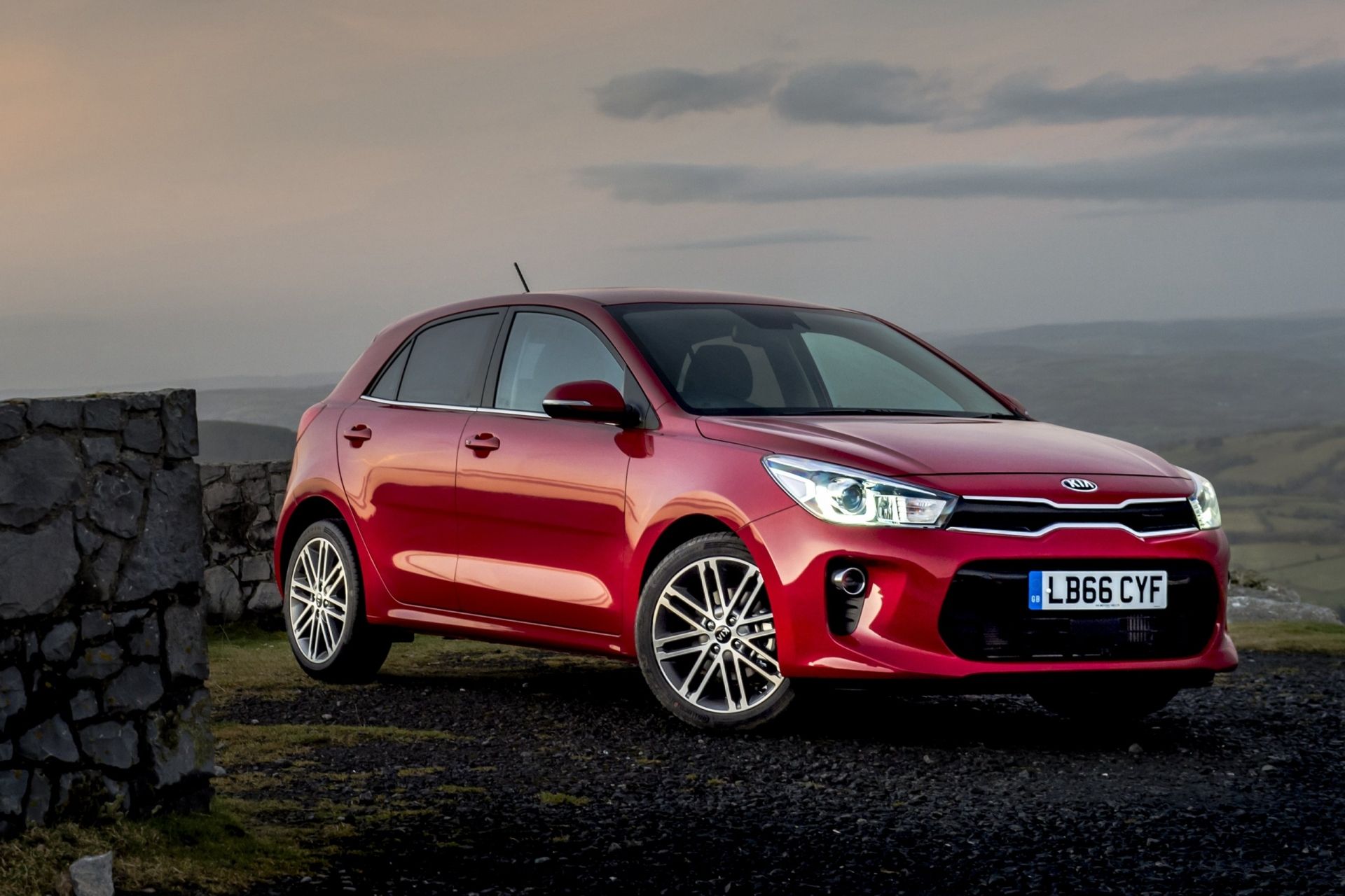 Rio IV Hatchback (YB) 2017