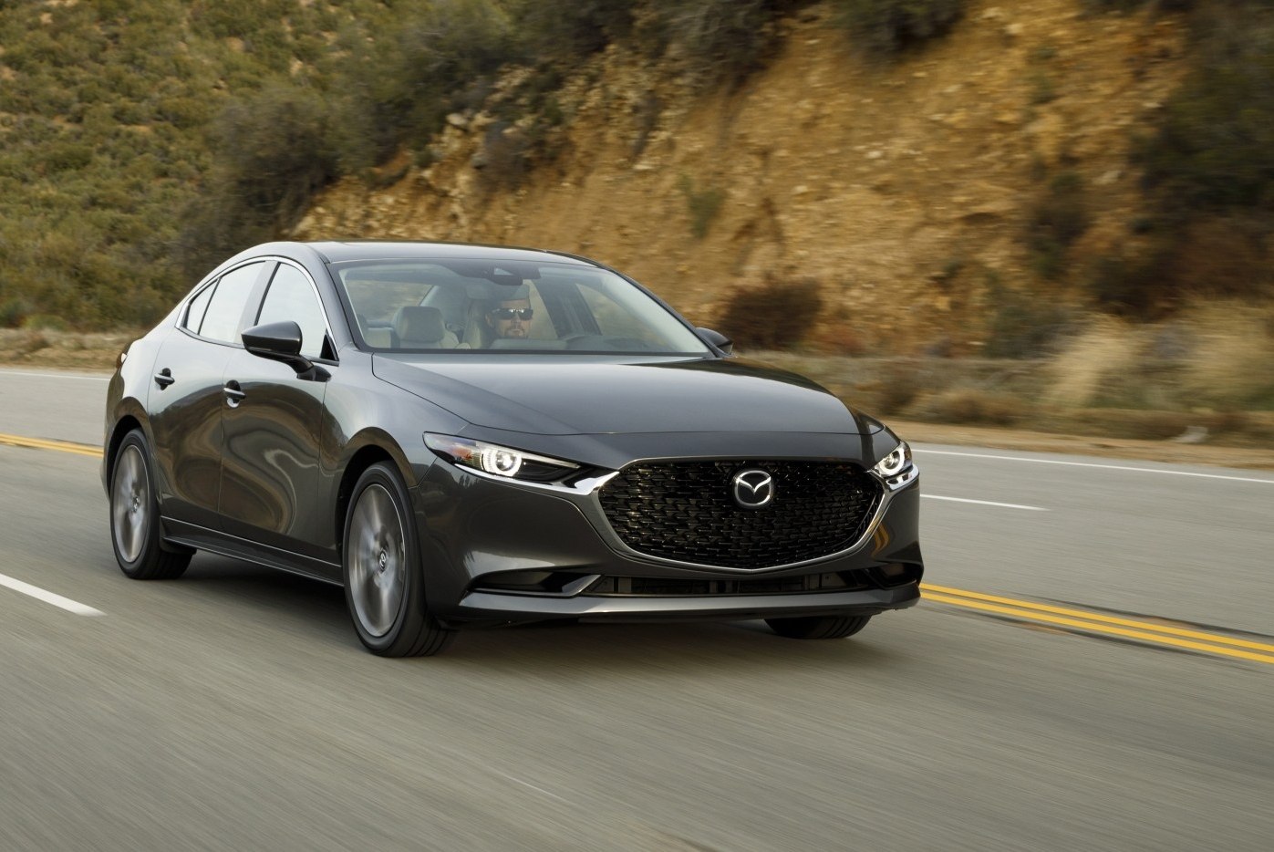 3 IV Sedan 2019-2020