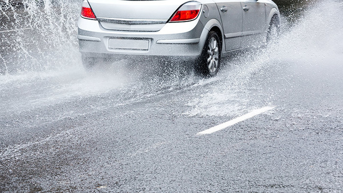 What To Do If Car Hydroplanes