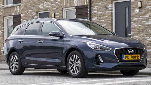 Compare Citroen C4 and Hyundai i30. Which is Better?