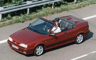 1991 19 I Cabriolet D53