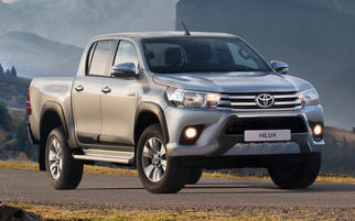 2018 Hilux Double Cab VIII facelift 2017 | 2017 - to present
